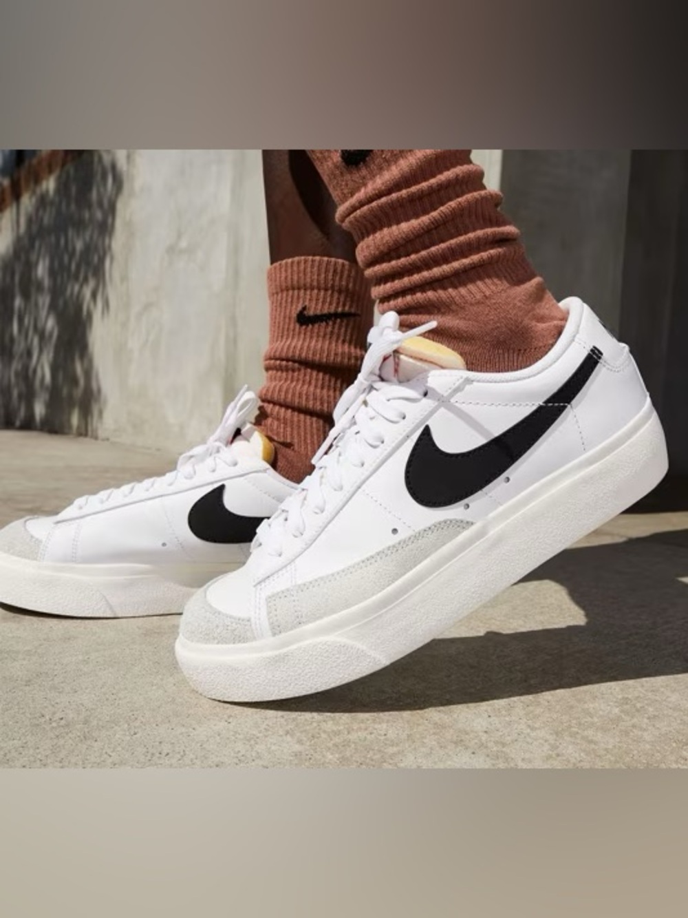 Nike Blazer Platform Sneaker Lace Up Shoes White Black Swoosh Women’s 9